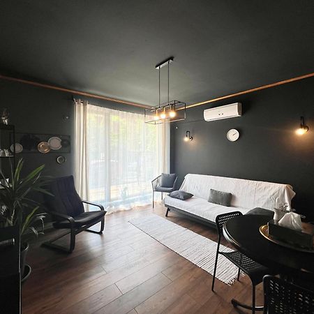 Inc Apartment In Villa Boekarest Buitenkant foto